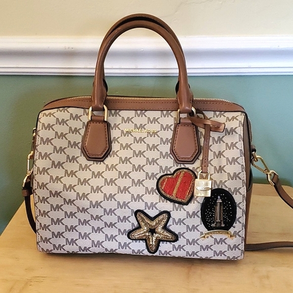 Michael Kors New York Patches Mercer Duffle Designer purse handbag MK NY Special - Picture 2 of 9